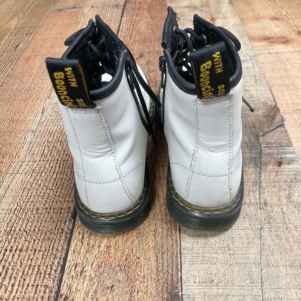 Dr. Martens Zavala J White Leather Combat Boots Side Zip AW004 SH05W Size 5 - Picture 5 of 8